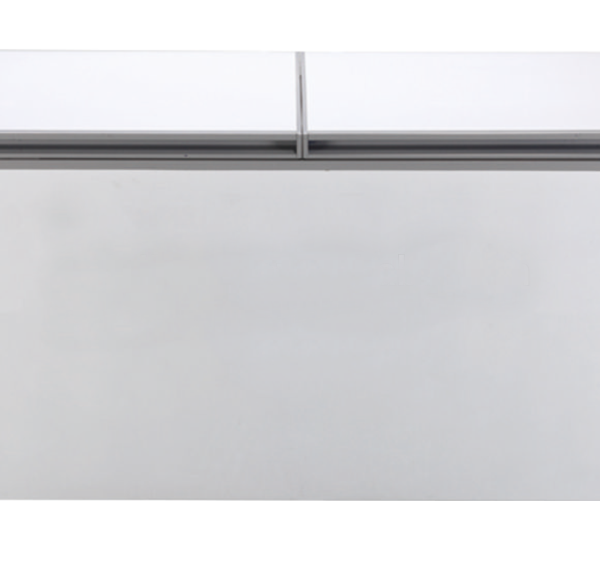 Arcón congelador de 2250x900x880 mm con capacidad de 1008 litros